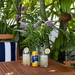 Sombrero Reef Light Suite